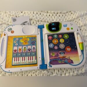 Leap start 3D learning system and 9 interactive books.